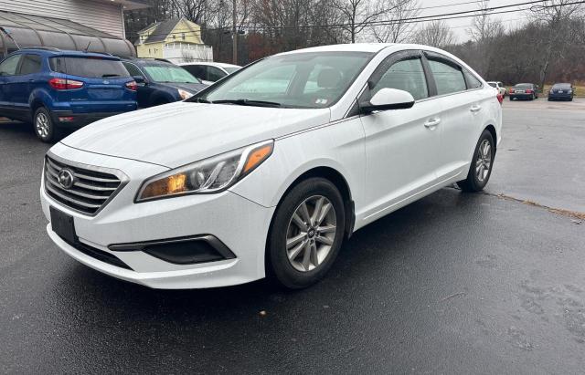 5NPE24AA1HH466050 - 2017 HYUNDAI SONATA ECO WHITE photo 2