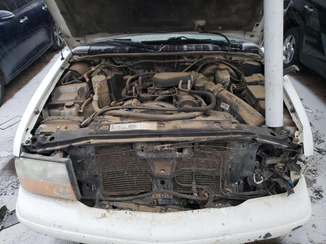 1GTDT19X338269615 - 2003 GMC SONOMA WHITE photo 11