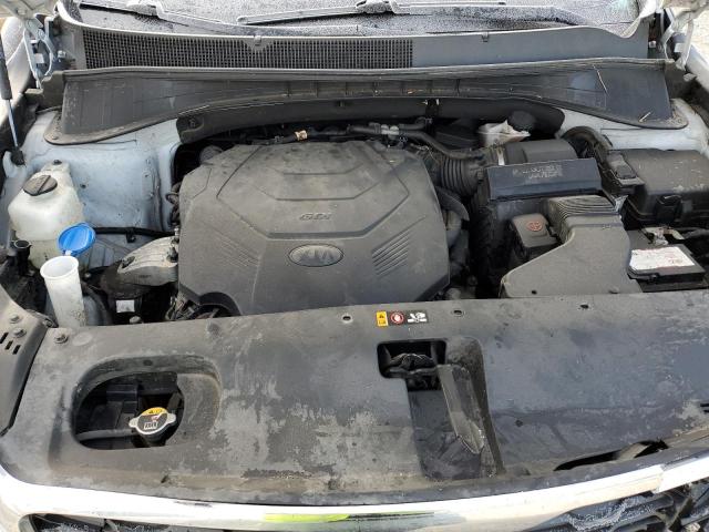 5XYPGDA53KG482052 - 2019 KIA SORENTO LX SILVER photo 12