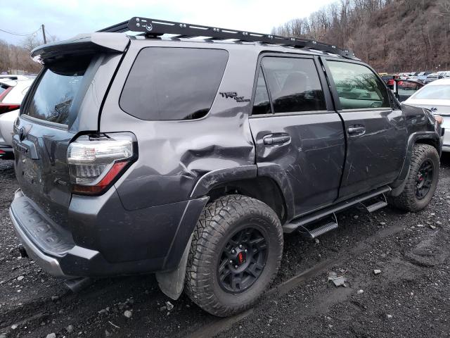 JTERU5JR4P6177322 - 2023 TOYOTA 4RUNNER SE GRAY photo 3