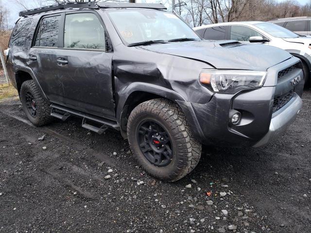 JTERU5JR4P6177322 - 2023 TOYOTA 4RUNNER SE GRAY photo 4