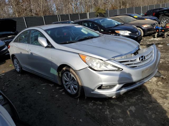 5NPEB4AC3BH047108 - 2011 HYUNDAI SONATA GLS SILVER photo 4