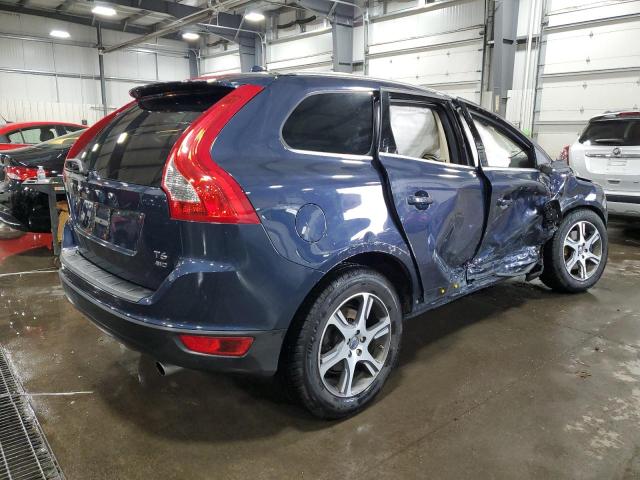 YV4902DZ2D2462823 - 2013 VOLVO XC60 T6 BLUE photo 3