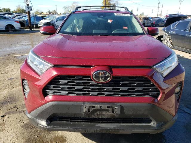 2T3W1RFV8KW007372 - 2019 TOYOTA RAV4 XLE RED photo 5