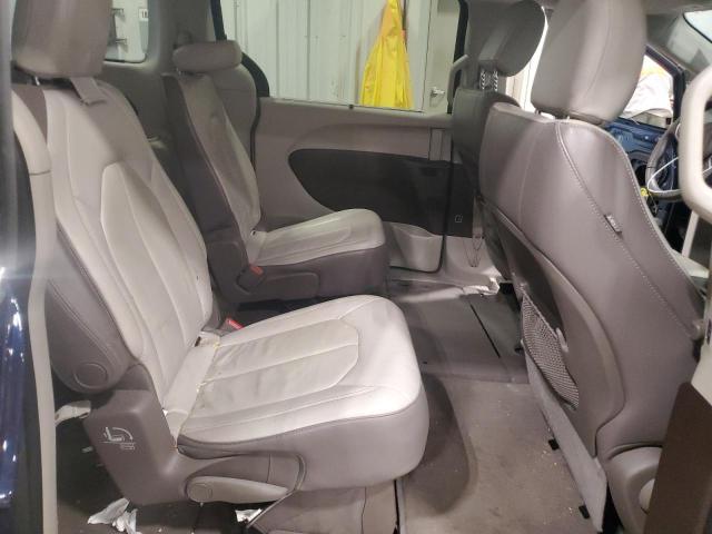 2C4RC1BG2HR704894 - 2017 CHRYSLER PACIFICA TOURING L BLUE photo 11