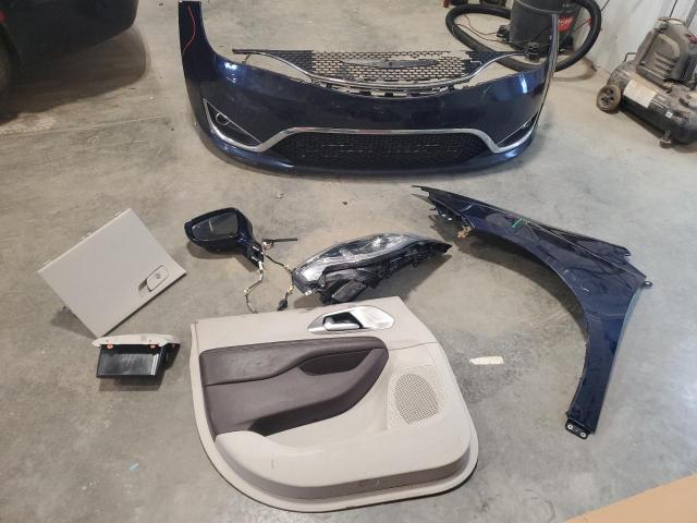 2C4RC1BG2HR704894 - 2017 CHRYSLER PACIFICA TOURING L BLUE photo 13