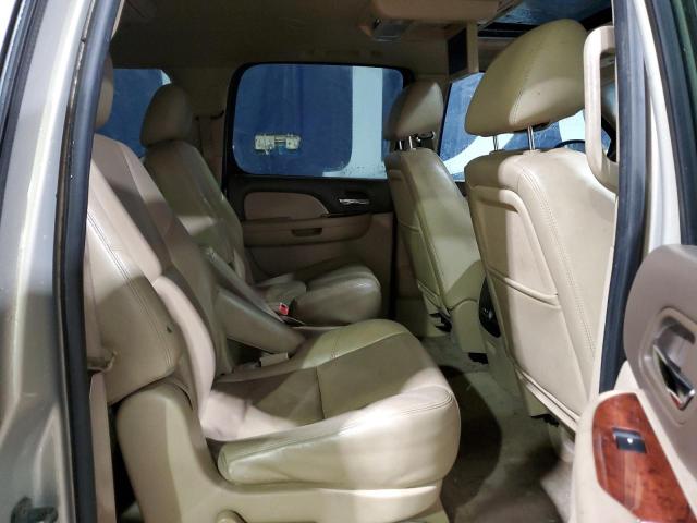 1GNSKKE35BR186187 - 2011 CHEVROLET SUBURBAN K1500 LTZ TAN photo 11