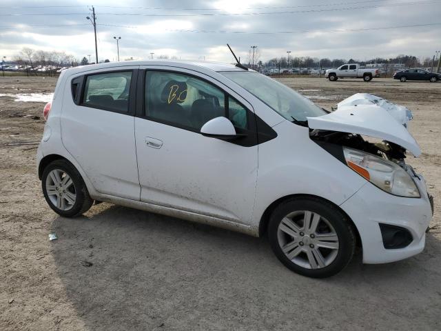 KL8CD6S99EC569069 - 2014 CHEVROLET SPARK 1LT WHITE photo 4