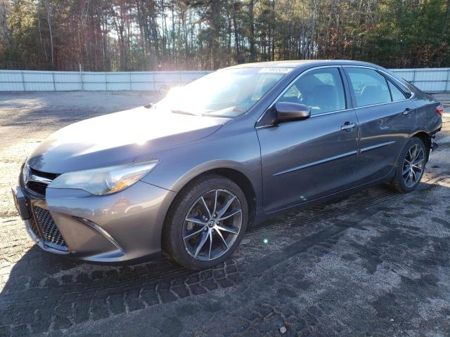 4T1BF1FK3FU097083 - 2015 TOYOTA CAMRY LE GRAY photo 1