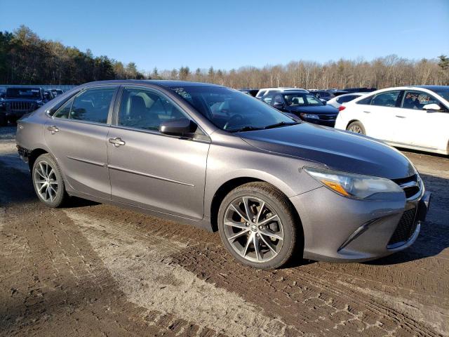 4T1BF1FK3FU097083 - 2015 TOYOTA CAMRY LE GRAY photo 4