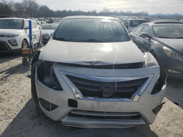 3N1CN7AP0GL869278 - 2016 NISSAN VERSA S SILVER photo 5