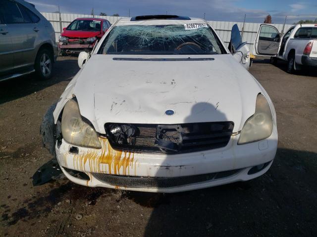 WDDDJ75X56A036143 - 2006 MERCEDES-BENZ CLS 500C WHITE photo 5