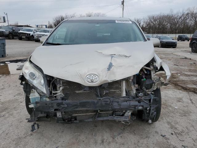 5TDYK3DC2FS583549 - 2015 TOYOTA SIENNA XLE TAN photo 5