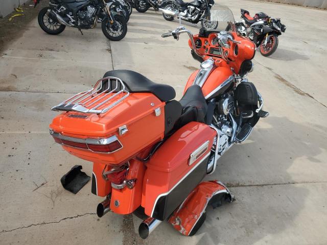 1HD1PR830CB961692 - 2012 HARLEY-DAVIDSON FLHTCUSE7 CVO ULTRA CLASSIC ELECTRA GLIDE ORANGE photo 4