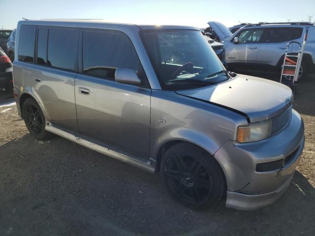 JTLKT324064117083 - 2006 TOYOTA SCION XB SILVER photo 4