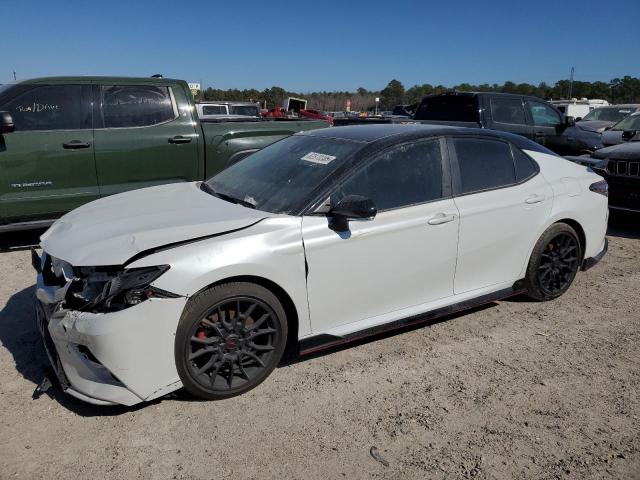 4T1KZ1AK6RU088509 - 2024 TOYOTA CAMRY TRD WHITE photo 1