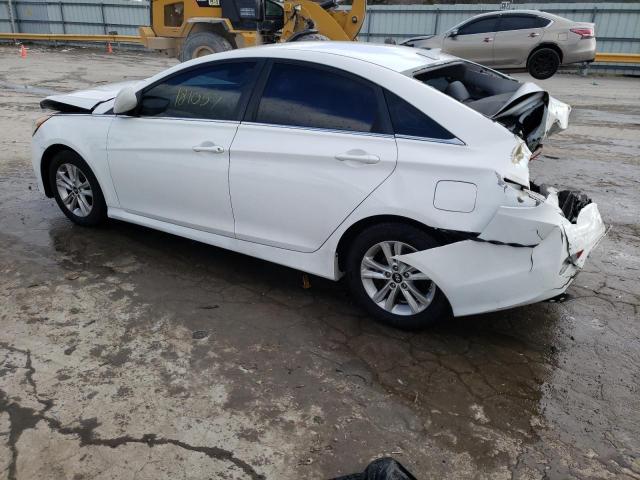 5NPEB4AC3EH860064 - 2014 HYUNDAI SONATA GLS WHITE photo 2