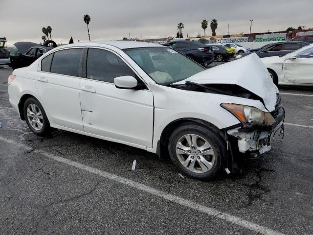 JHMCP26488C060745 - 2008 HONDA ACCORD LXP WHITE photo 4