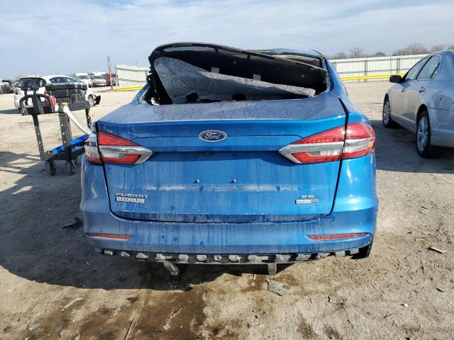 3FA6P0T92LR240726 - 2020 FORD FUSION SE BLUE photo 6