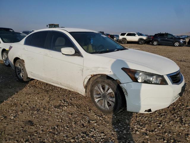 1HGCP2F44AA178330 - 2010 HONDA ACCORD LXP WHITE photo 4