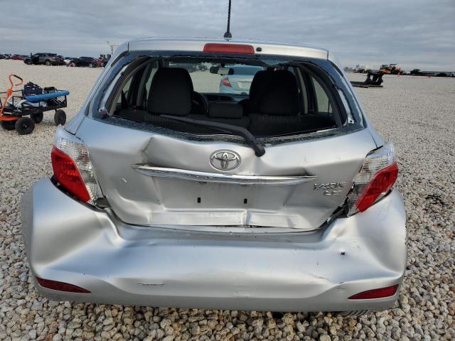 VNKKTUD35EA000919 - 2014 TOYOTA YARIS SILVER photo 6