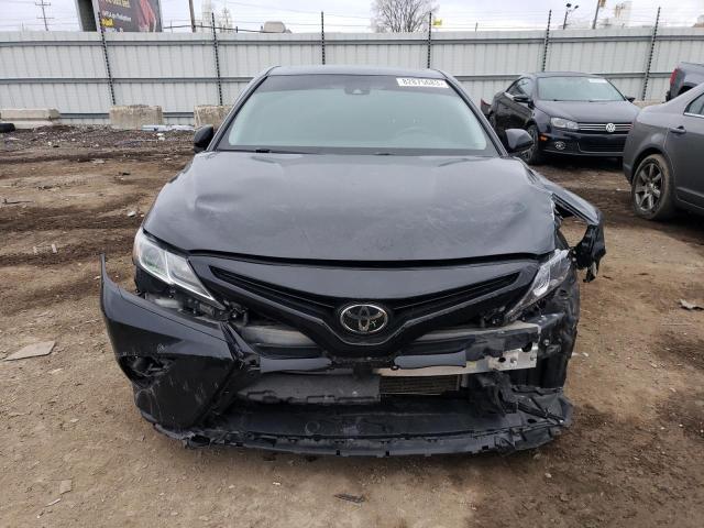 4T1B11HK6JU047332 - 2018 TOYOTA CAMRY L BLACK photo 5