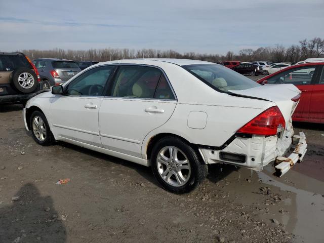 1HGCM56346A085526 - 2006 HONDA ACCORD SE WHITE photo 2