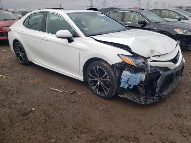 4T1B11HK6KU200471 - 2019 TOYOTA CAMRY L WHITE photo 4