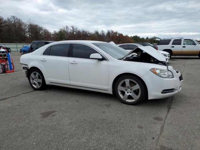 1G1ZD5E19BF382435 - 2011 CHEVROLET MALIBU 2LT WHITE photo 4