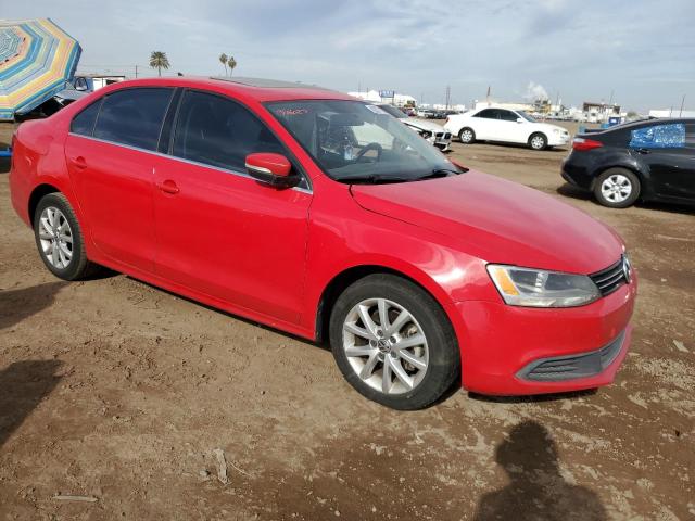 3VWD17AJ0EM356027 - 2014 VOLKSWAGEN JETTA SE RED photo 4