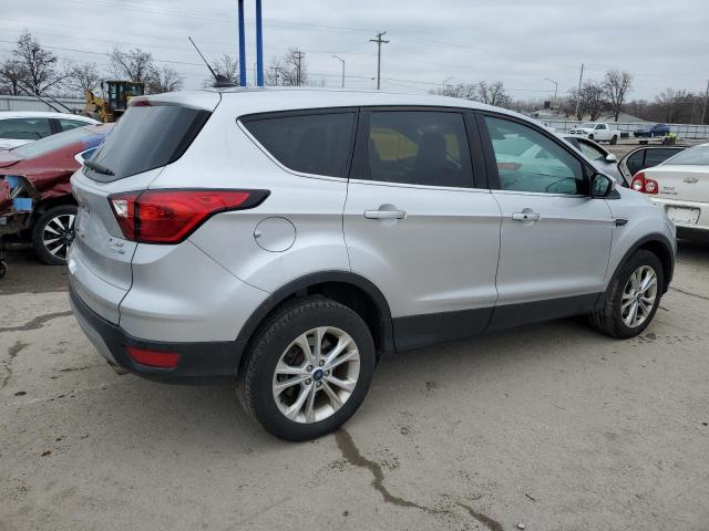 1FMCU9GD5KUA65089 - 2019 FORD ESCAPE SE SILVER photo 3