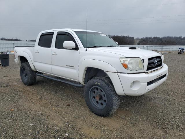 5TEJU62N67Z436253 - 2007 TOYOTA TACOMA DOUBLE CAB PRERUNNER WHITE photo 4