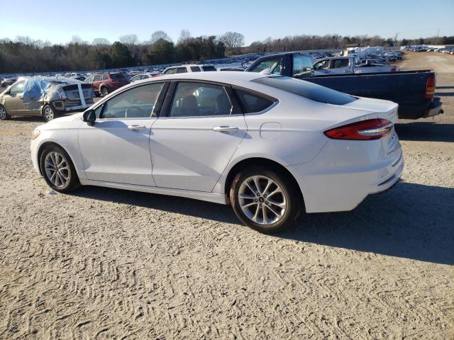 3FA6P0HD8LR167326 - 2020 FORD FUSION SE WHITE photo 2