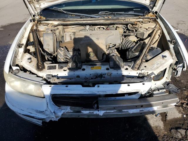 2G4WF521XX1419026 - 1999 BUICK REGAL GS WHITE photo 11