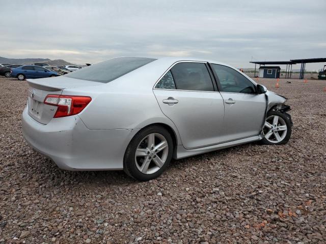 4T1BF1FK0EU354893 - 2014 TOYOTA CAMRY L SILVER photo 3