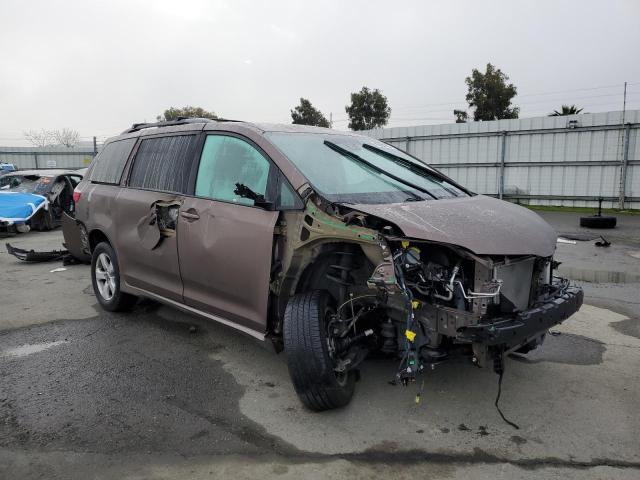 5TDKZ3DC9LS037540 - 2020 TOYOTA SIENNA LE BROWN photo 4