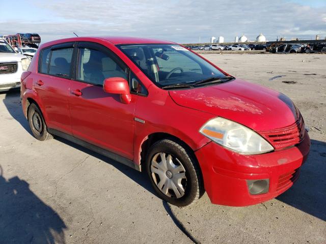 3N1BC1CPXAL390580 - 2010 NISSAN VERSA S RED photo 4