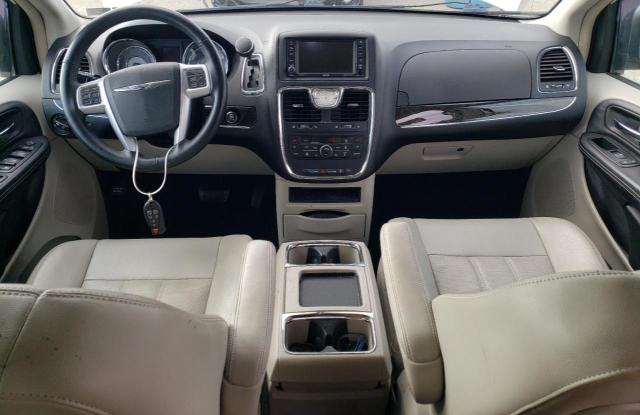 2C4RC1CGXDR589289 - 2013 CHRYSLER TOWN & COU TOURING L WHITE photo 8