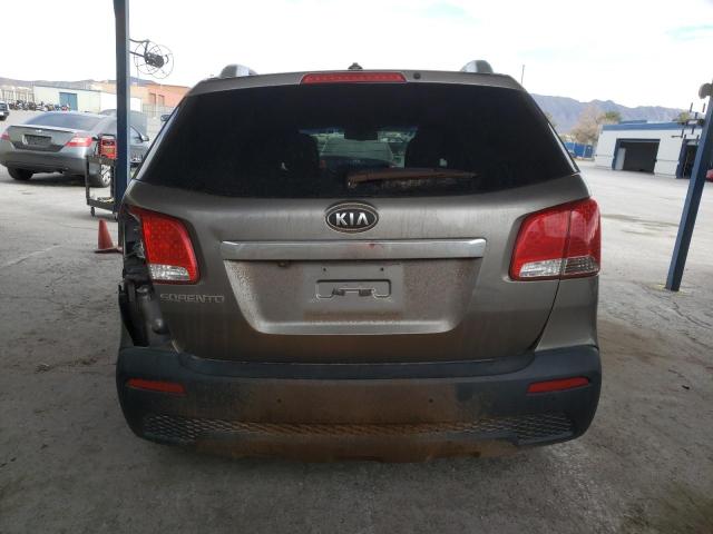 5XYKT3A60DG422998 - 2013 KIA SORENTO LX GRAY photo 6