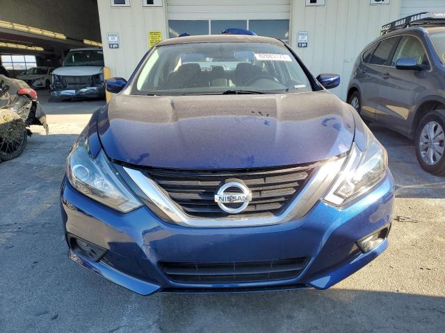 1N4AL3AP8HC497579 - 2017 NISSAN ALTIMA 2.5 BLUE photo 5