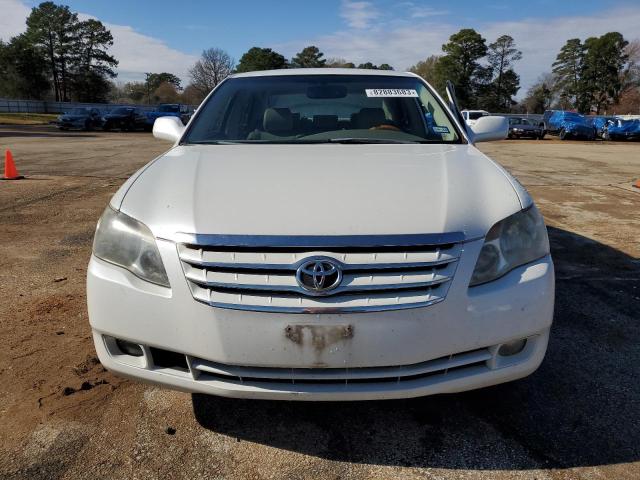 4T1BK36B07U202431 - 2007 TOYOTA AVALON XL WHITE photo 5