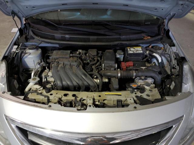 3N1CN7AP3FL846219 - 2015 NISSAN VERSA S SILVER photo 11