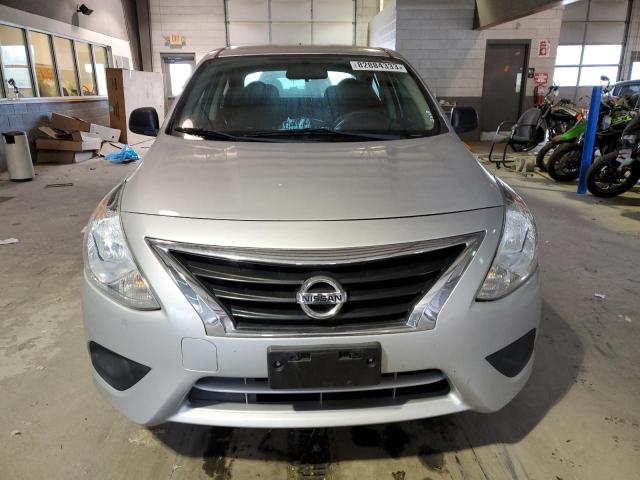 3N1CN7AP3FL846219 - 2015 NISSAN VERSA S SILVER photo 5