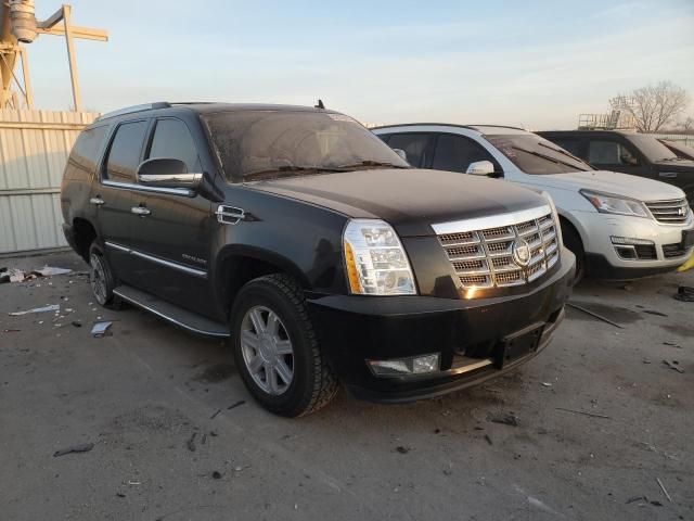 1GYS4AEF8BR239563 - 2011 CADILLAC ESCALADE BLACK photo 4