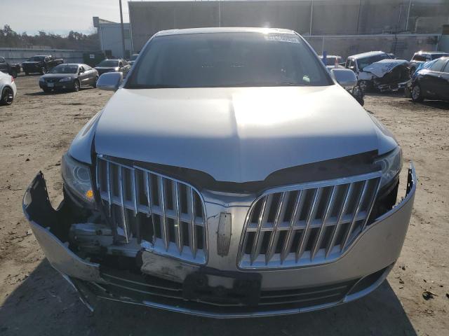 2LMHJ5ATXCBL52088 - 2012 LINCOLN MKT SILVER photo 5