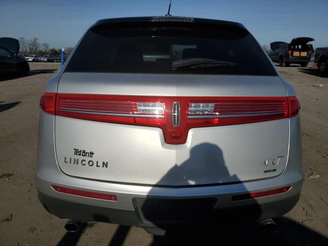 2LMHJ5ATXCBL52088 - 2012 LINCOLN MKT SILVER photo 6