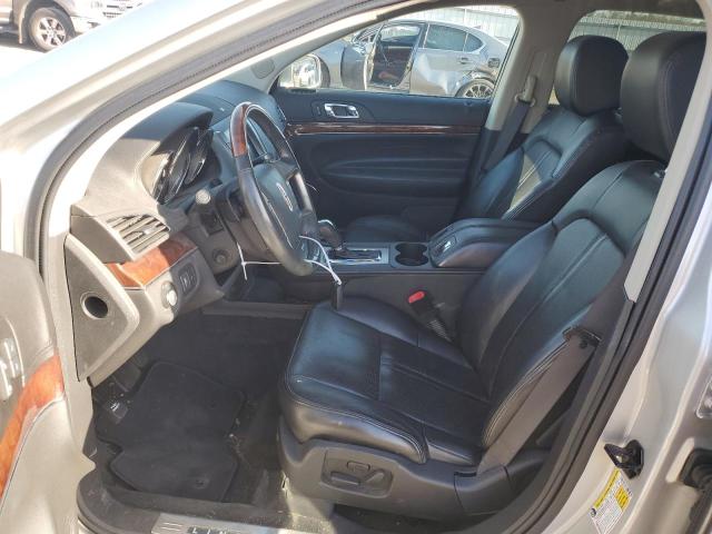 2LMHJ5ATXCBL52088 - 2012 LINCOLN MKT SILVER photo 7