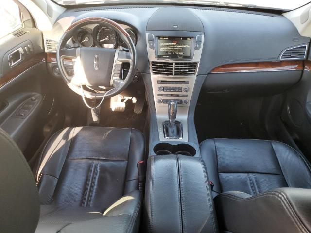 2LMHJ5ATXCBL52088 - 2012 LINCOLN MKT SILVER photo 8