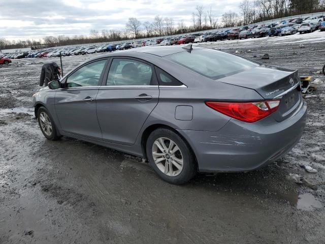 5NPEB4AC5DH542252 - 2013 HYUNDAI SONATA GLS GRAY photo 2