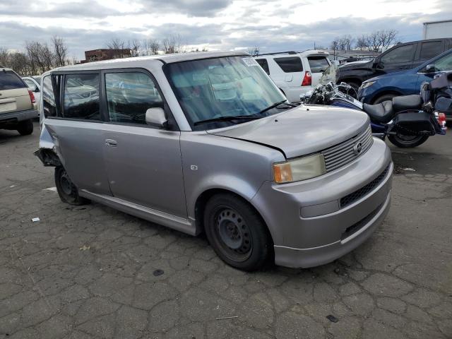 JTLKT324464033719 - 2006 TOYOTA SCION XB GRAY photo 4